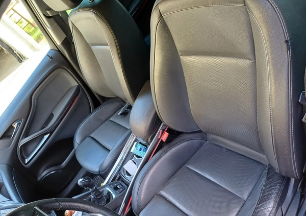 Opel Zafira cena 20000 przebieg: 372000, rok produkcji 2012 z Jastrowie małe 22